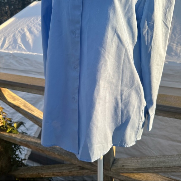 Foxcroft Wrinkle Free Light Blue Button-Up Shirt 8 NWT - Picture 4 of 13